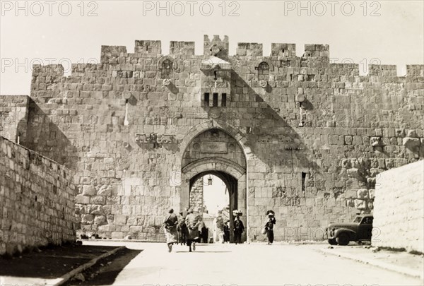 St Stephens Gate, Jerusalem. View of St Stephens Gate (the Lion's Gate) on the eastern section of Jerusalem's old city walls. Jerusalem, British Mandate of Palestine (Israel), circa 1942. Jerusalem, Jerusalem, Israel, Middle East, Asia.