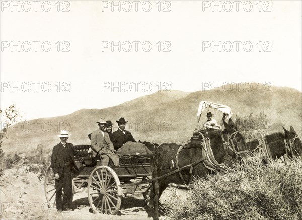 An expedition to Red Cloud gold mine. A group of European men travel by horse-drawn carriage to Red Cloud gold mine in the Chuckwalla Mountains. California, United States of America, 1902., California, United States of America, North America, North America .