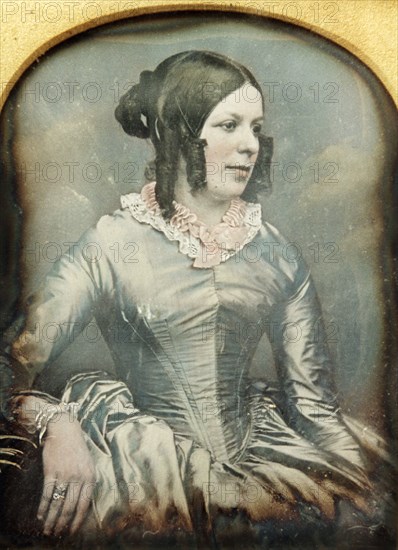 Amelia Mary Anne Muston. Studio portait of Amelia Mary Anne Muston (1818-1860), the wife of Christian missionary Reverend James Innes who worked in Calcutta (Kolkata). Richmond, Surrey (Greater London), England, circa 1853. Richmond, London, Greater, England (United Kingdom), Western Europe, Europe .