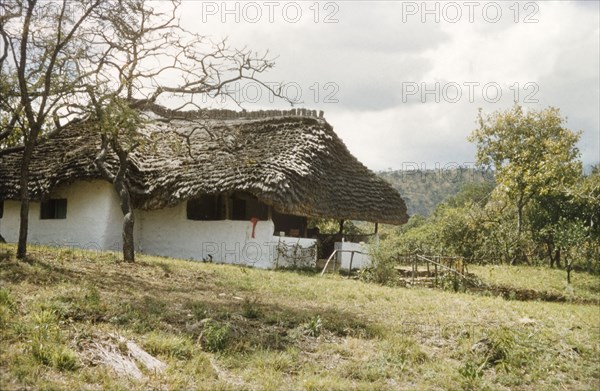 Game Ranger's rest house at Opotipot. A thatched rest house belonging to John Blower, Game Ranger, Karamoja. Opotipot, North Uganda, December 1958., North (Uganda), Uganda, Eastern Africa, Africa.