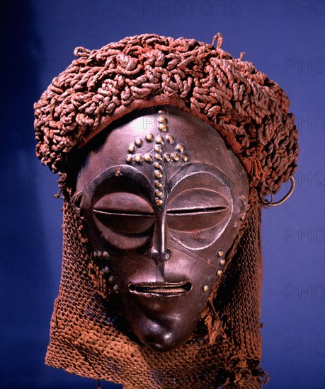 Dance mask of a type known as Mwana Pwo, regarded as an idealised depiction of a beautiful young girl