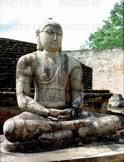 Polonnaruwa, the second most ancient of Sri Lankas kingdoms, was first declared the capital city by King Vijayabahu I who defeated the Chola invaders in 1070 AD