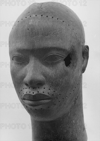 Ife bronze head