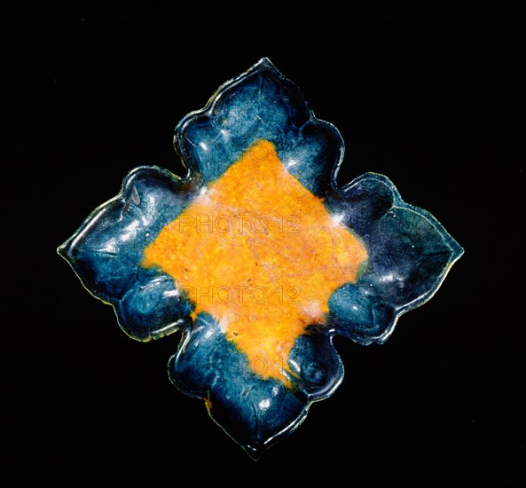 Lead glazed foliate dish with lotus inspired form