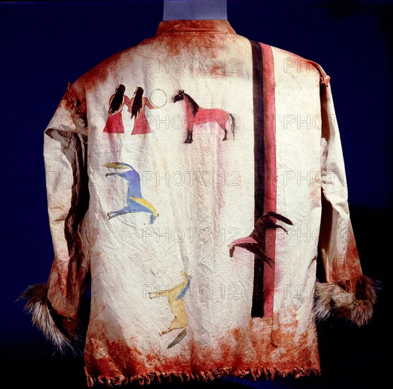 Cotton shirt painted with figures and horses