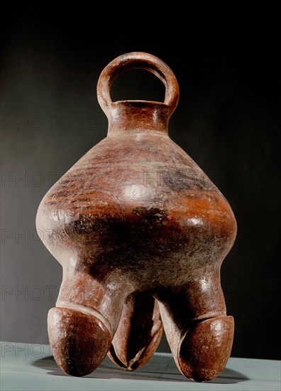 Vessel resting on three phallus shaped legs