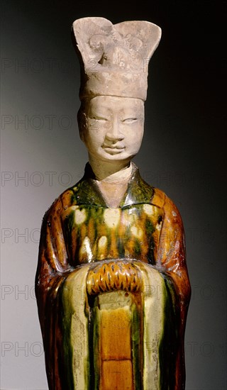 Tomb figure of a government official