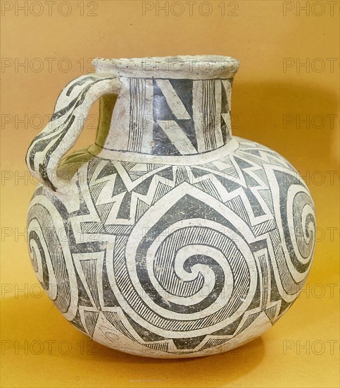Chacomy white ware pitcher decorated with a spiral design
