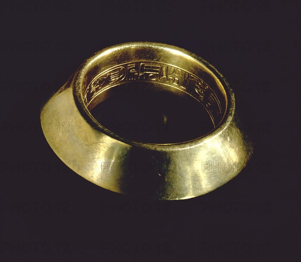 Gold bracelet from the tomb of Psusennes I, one of 22 bracelets found on the kings arms