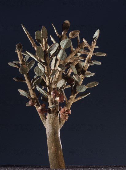 Model of a sycamore tree from the tomb of the nobleman Meketre