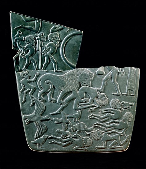 Two fragments of the Battlefield Palette ( obverse )