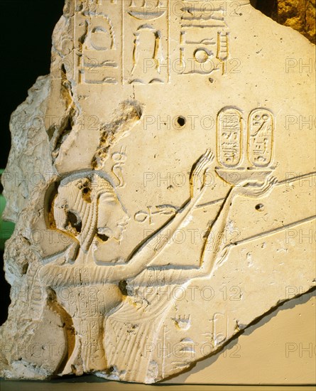 A detail of a relief showing Nefertiti worshipping the Aten