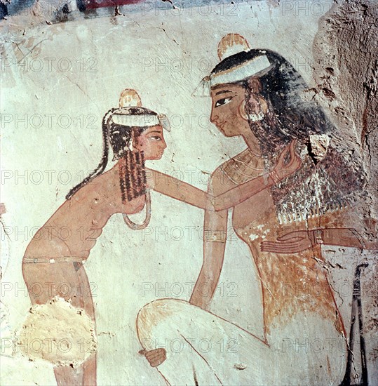 A detail of a wall painting in the tomb of Djoserkareseneb