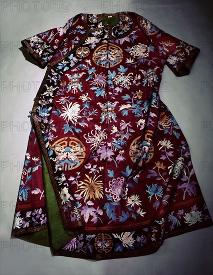 Court dress embroidered with chrysanthemum design