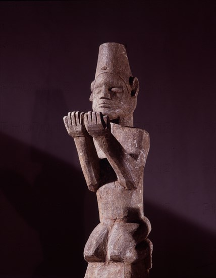 Soapstone figures, known as Ntadi, were placed on the graves of important people in the Kongo kingdom, probably from the 18th C
