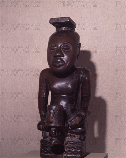 Portrait statue, ndop, of Mbom boosh the 91st Kuba king who reigned c