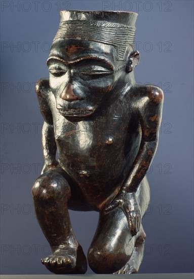 Wooden Luba figure