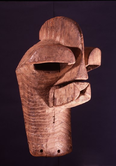 Masks of the type known as Kifwebe spread throughout the Songye and neighbouring peoples in the late C19th and early C20th