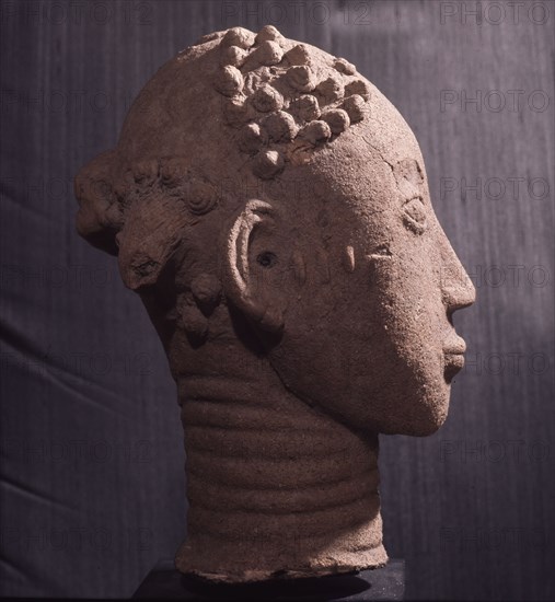 Among some southern Akan groups it was customary to honour the memory of members of the royal lineage by erecting clusters of fired clay heads representing the dead man and his retainers