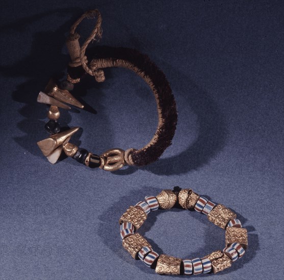Jewellery worn as insignia by senior officials of the court of the Ashanti kings