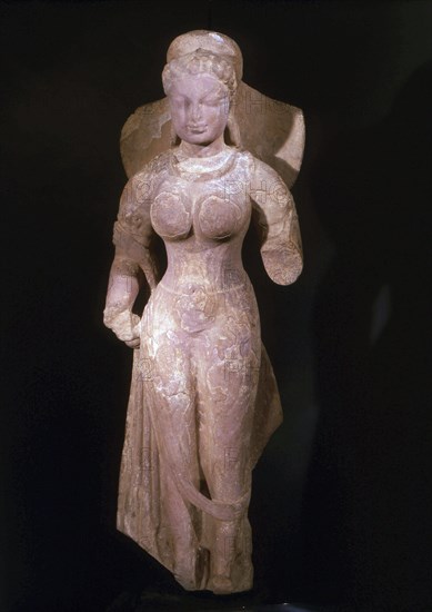 Statue of a goddess, possibly Parvati, standing in samapada (literally without bending)