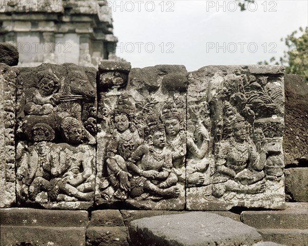 The reliefs, on the temples of the Lara Jonggrang complex, portray various deities or scenes taken from the great Hindu classics and especially the Ramayana