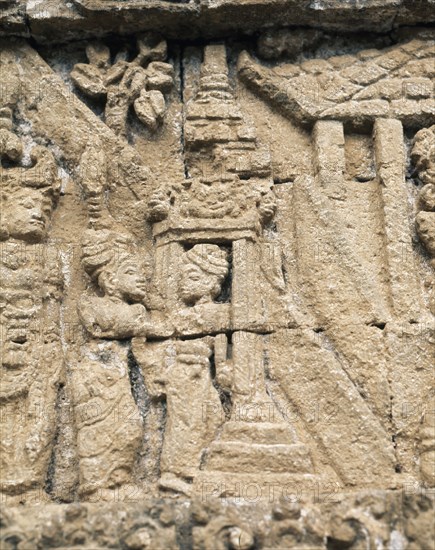 The reliefs, on the temples of the Lara Jonggrang complex, portray various deities or scenes taken from the great Hindu classics and especially the Ramayana