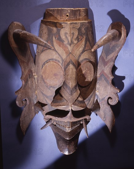 Mask known as hudo worn by Kenyah shaman in dances to contact spirits