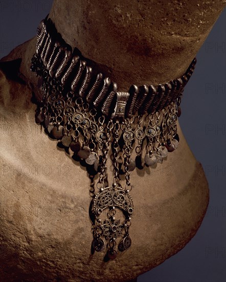 Necklace with pendant