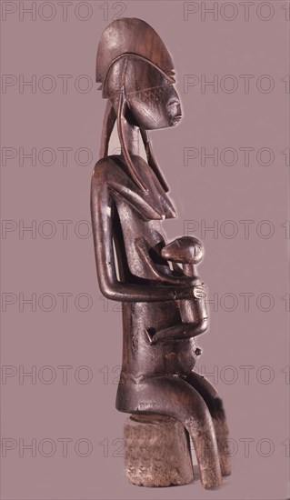 A Gwandusu figure kept in the shrine of the womens Gwan society which promoted fertility and cured problems associated with pregnancy