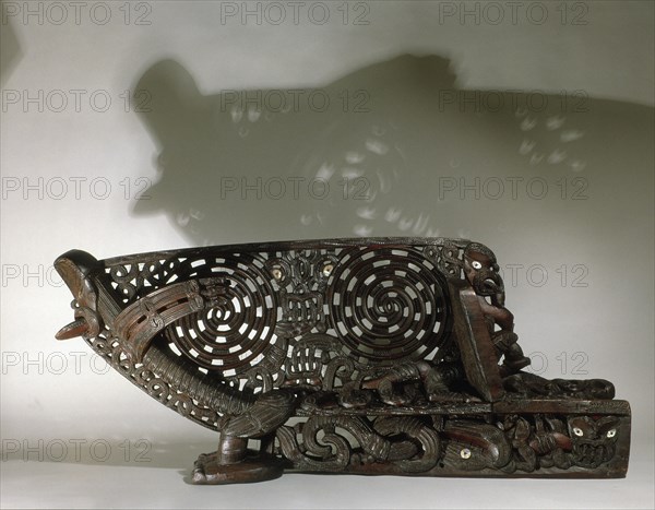 Tauihu, war canoe prow carved by Wiremu Kingi Te Rangitake, chief of the Te Ati Awa