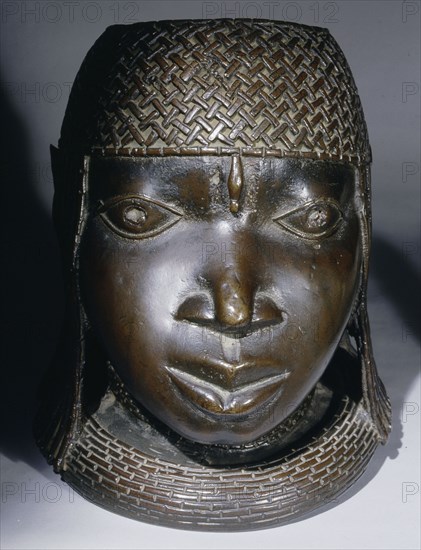 A head of an Oba (Benin king) from an ancestral shrine