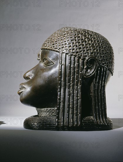 A head of an Oba (Benin king) from an ancestral shrine