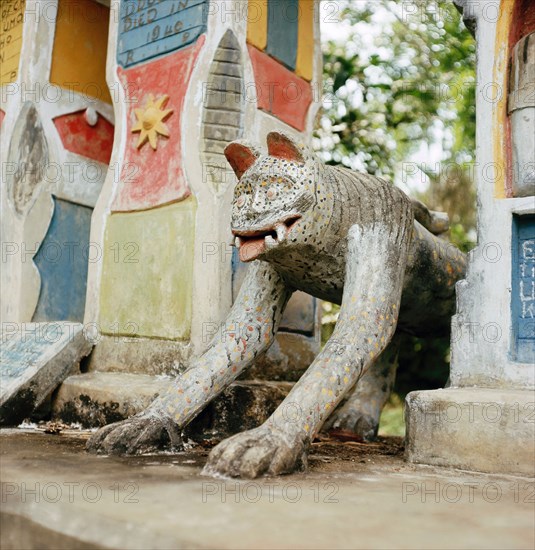 Wealth earned through the palm oil trade in the Niger Delta region financed a fashion for painted cement memorials where the deceased were depicted with the symbols of Christianity and European affluence