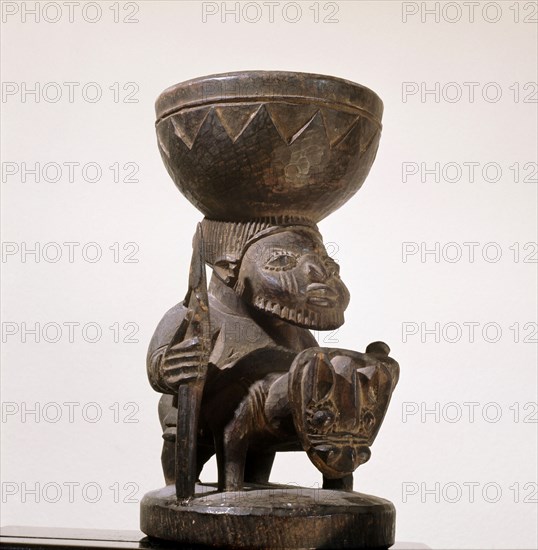 A bowl, agere ifa, in which the diviner stores his sacred palm nuts, ikin, used for consulting Ifa