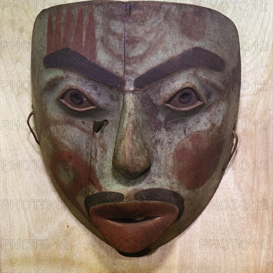 Mask in the form of a human face