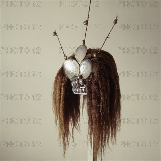 Taupos headdress