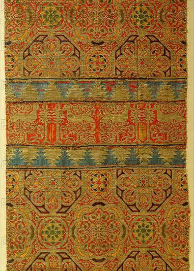 Silk cloth with geometric design