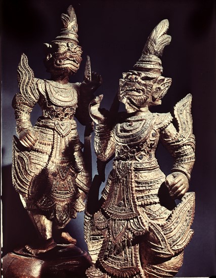 Temple guardian figures