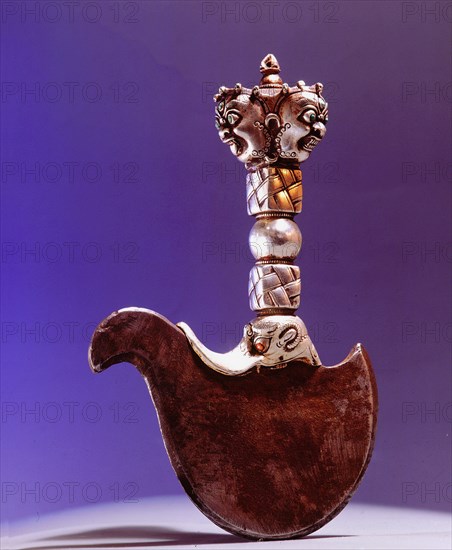 A Karttrika or chopper of the type carried by fierce deities to cut the life roots of demons and sinners