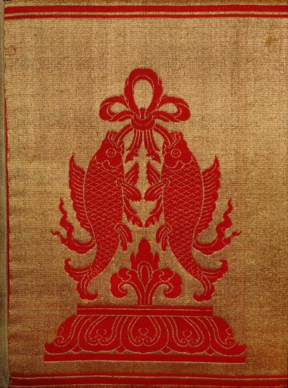 Sino Tibetan silk and gold brocade altar cloth depicting eight auspicious emblems interspersed by puja devis (offering goddesses) who offer gifts to the five Dhyani Buddhas, or Buddhas of meditation