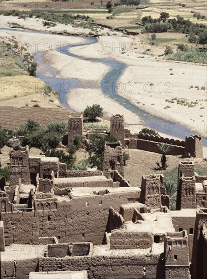 Ait Ben Haddou a striking example of a "ksar", a fortified city composed of earthen buildings surrounded by high defensive walls