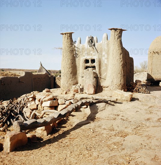 A Dogon 'binu' shrine in the courtyard of a lineage head