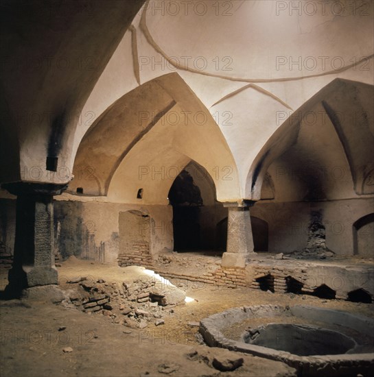 Izad-khast was a fortified town, now deserted, between Isfahan and Shiraz