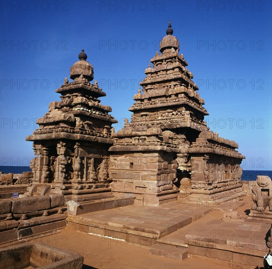 The Shore Temple at Mahabalipuram represents the final phase of Pallava art, built in the late 7th century during the reign of Rajasimha