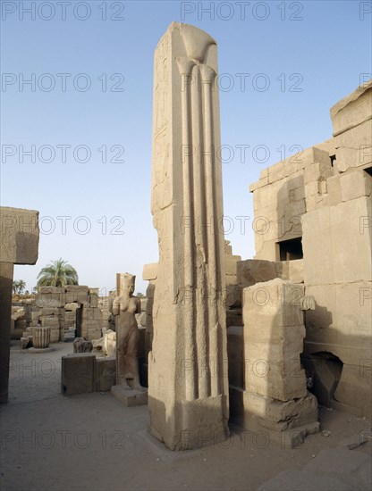 Papyrus pillar from the Chamber of the Annals of Tuthmosis III