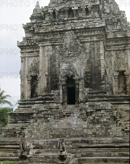 The temple complex at Lara Jonggrang consists of three main sanctuaries dedicated to Shiva, Brahma and Vishnu and three minor ones dedicated to particular forms of Shiva and Shiva's bull mount, Nandi