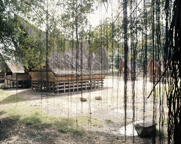 The three-level structure of Toba Batak houses corresponds to ideas of the cosmos