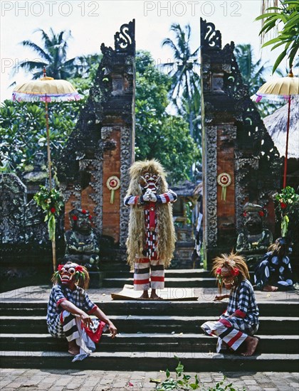 Each Balinese community stages regular performances in which Barong, a mythical lion, fights the dreaded Rangda, Queen of witches