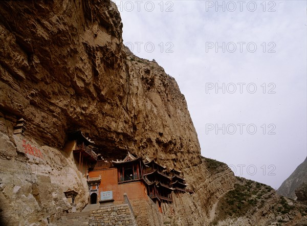 The "mid-air" monastery